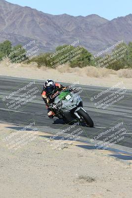 media/Dec-04-2025-Racers Edge (Thu) [[5ebc9f124d]]/3-B Group/7-Session 4 (Turn 10 Inside)/